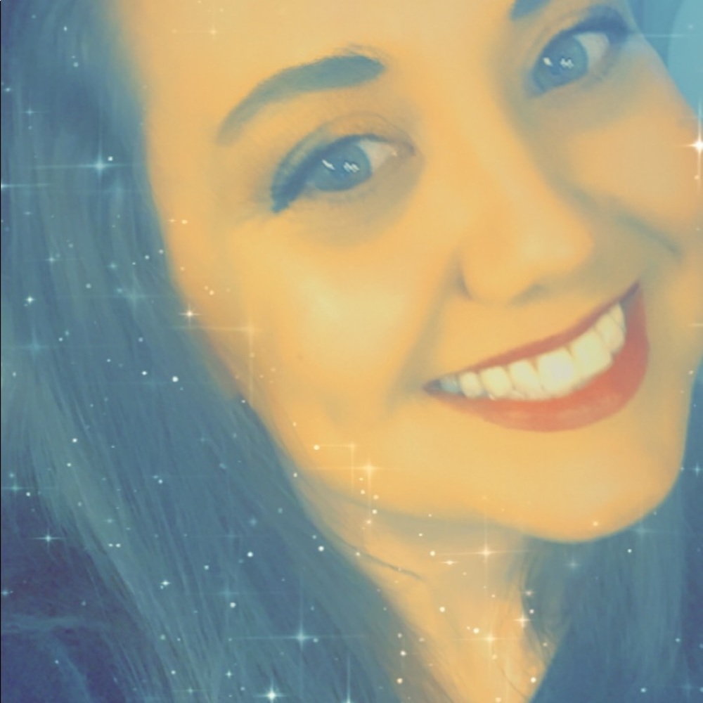 Meet your Posher, Stephanie